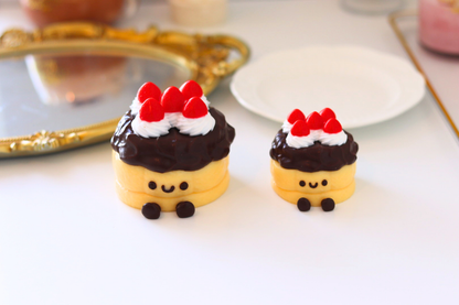 Mini Chocolate Strawberry Cake Taba Squishy