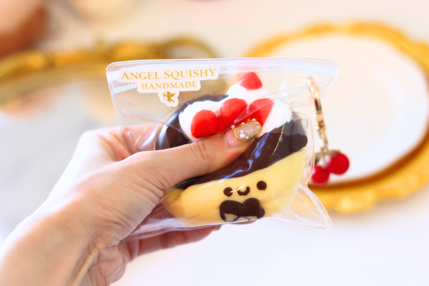 Mini Chocolate Strawberry Cake Taba Squishy